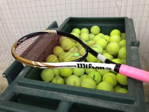 ... I played with this racquet tonight and I like it!... ;-)